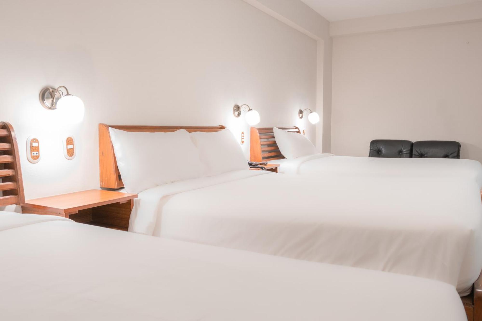 Hotel Alexander Trujillo Zimmer foto